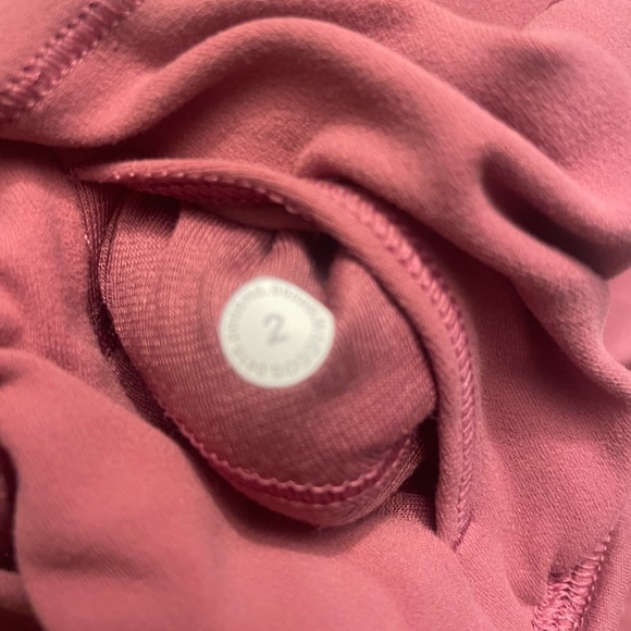 Lululemon Leggings Align Pant 28" *Wrap
Waist Size 2 mauve pink - Picture 8 of 11